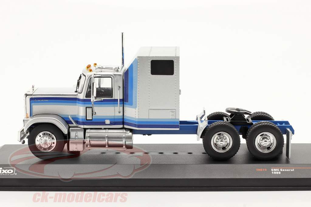 GMC General Année de construction 1980 argent / bleu 1:43 Ixo