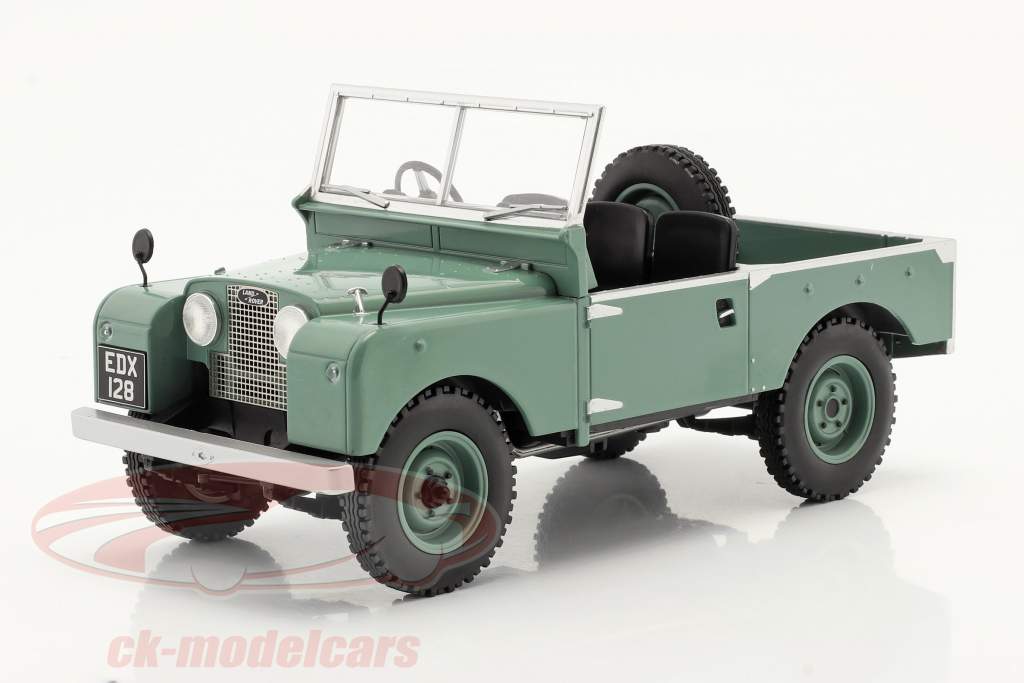 Land Rover Series I RHD without convertible top Year 1957 light green 1:18 ModelCar Group