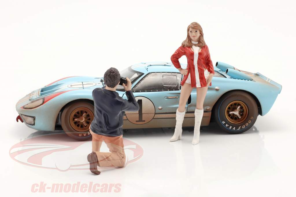 Race Day Series 2  figure #6  1:18 American Diorama