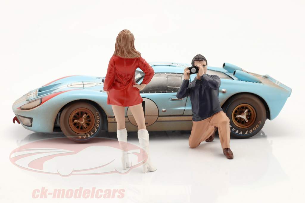 Race Day Series 2  figure #6  1:18 American Diorama