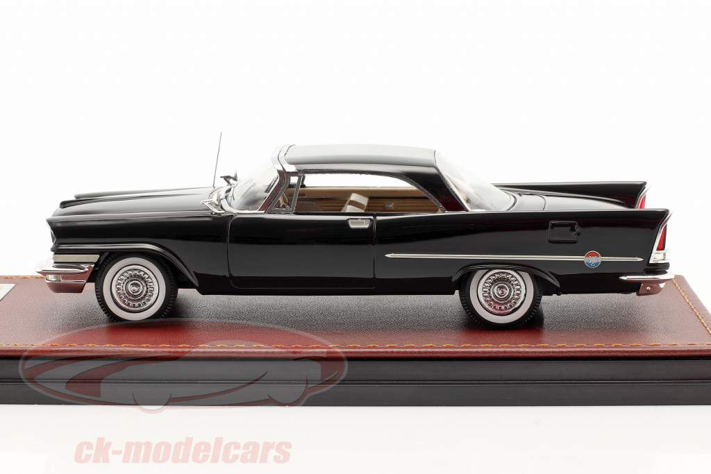 Chrysler 300C Hardtop Byggeår 1957 sort 1:43 GLM