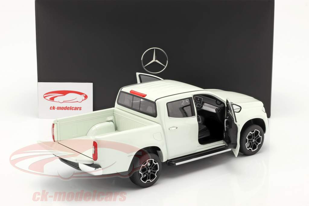 Mercedes-Benz X-Class bering bianco 1:18 Norev