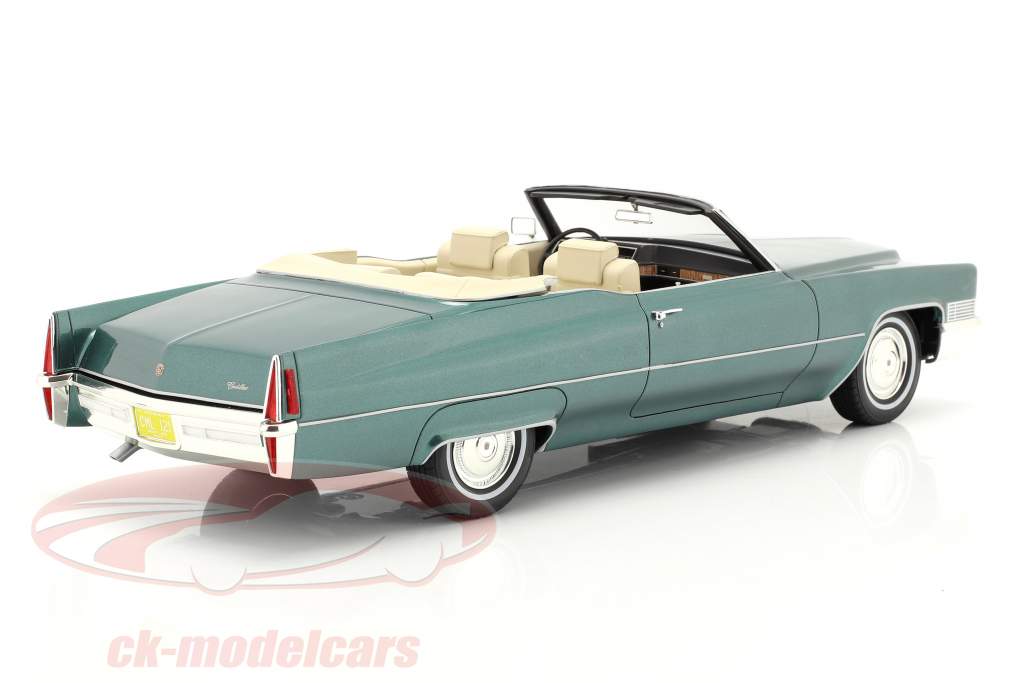 Cadillac De Ville Convertible Baujahr 1970 grün metallic 1:18 Cult Scale