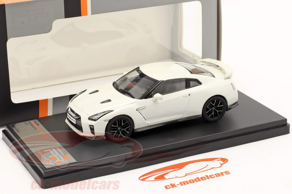 Nissan GT-R jaar 2017 wit 1:43 Premium X