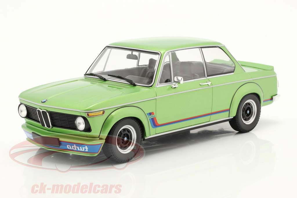 BMW 2002 Turbo Año de construcción 1972 verde metálico 1:18 Minichamps