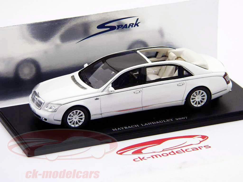 Maybach Landaulet modèle 2007 blanc métallisé / blanc métallique Spark 1:43