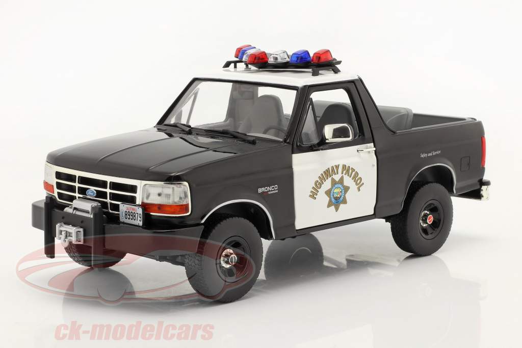 Ford Bronco California Highway Patrol 1995 zwart / wit 1:18 Greenlight