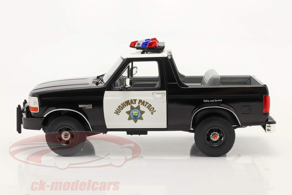 Ford Bronco California Highway Patrol 1995 zwart / wit 1:18 Greenlight