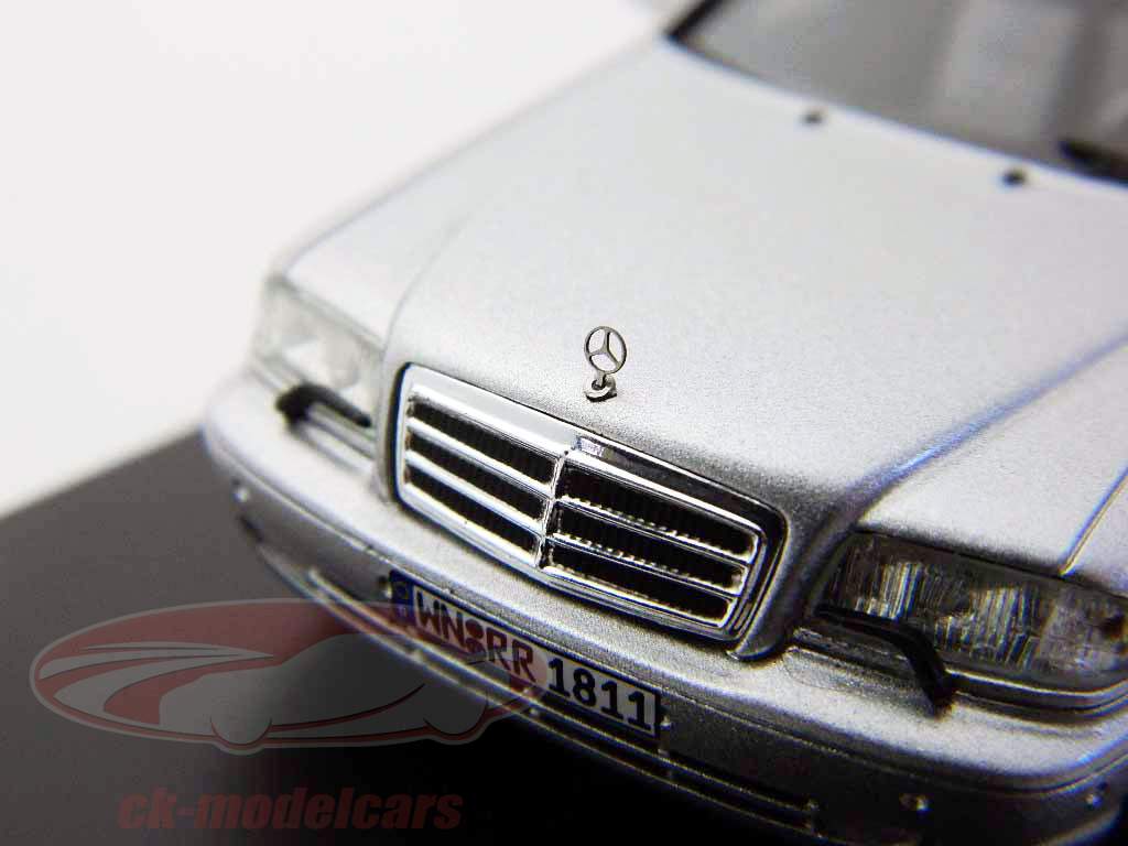 Mercedes-Benz C43 AMG Station Wagon 1999 silver 1:43 Spark