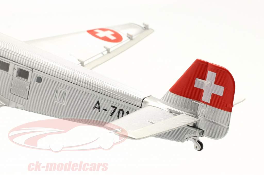 Junkers Ju52/3m plane 1932-52 Swiss air force 1:72 Schuco