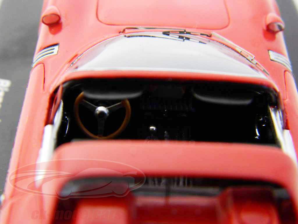 Bizzarrini GT Spyder 5300 Bj. 1966 гниль / красный 1:43 Спарк