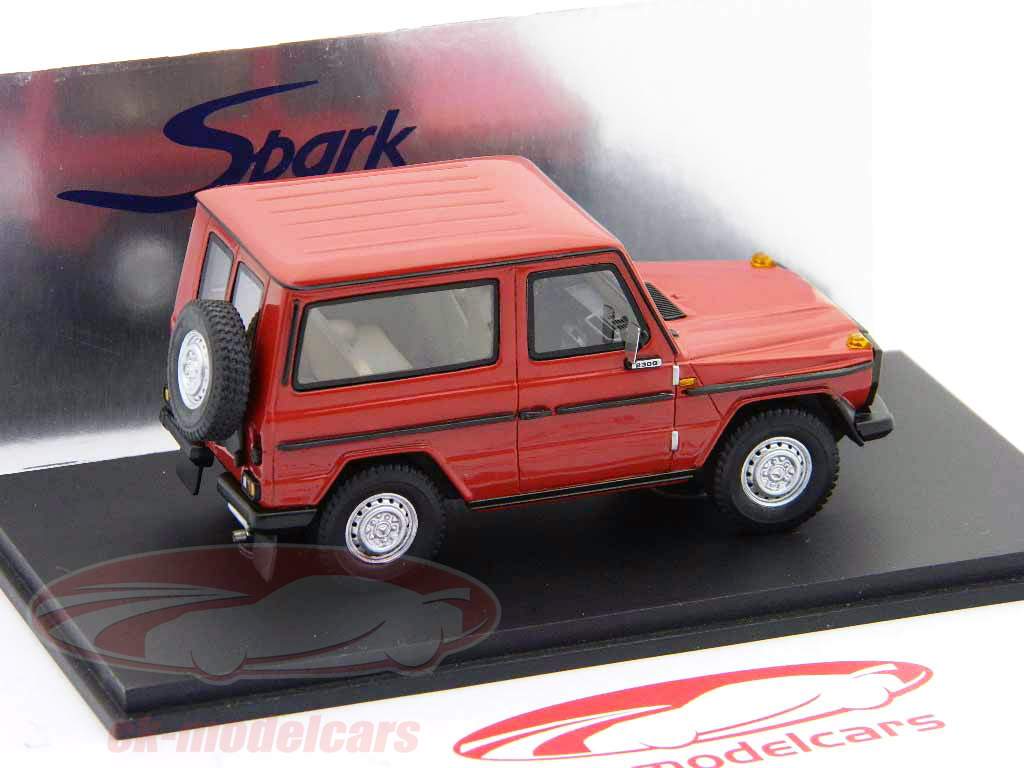 Mercedes-Benz 230 GE Année 1980 rouge 1:43 Spark