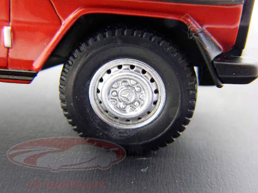 Mercedes-Benz 230 GE 1980 red 1:43 Spark 