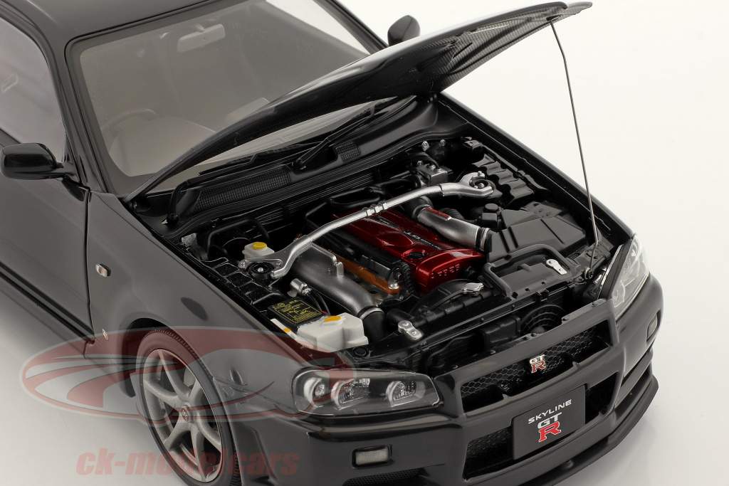 Nissan Skyline GT-R (R34) V-Spec II Год постройки 2001 жемчужно-черный 1:18 AUTOart