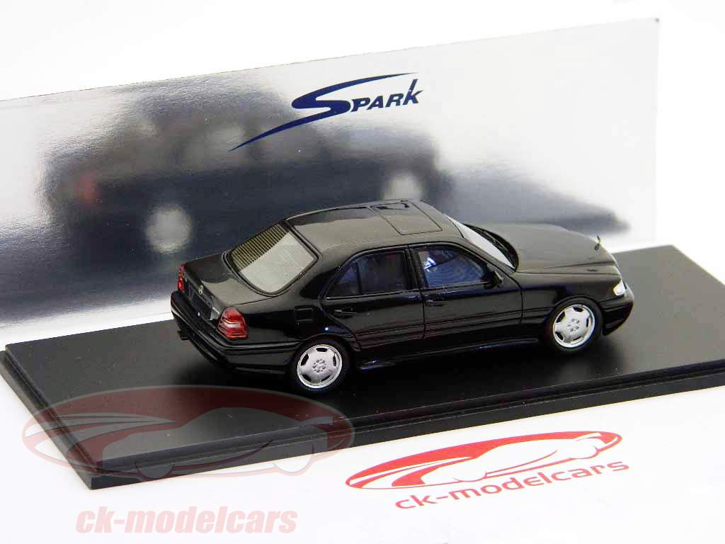 Mercedes-Benz C43 AMG black 1:43 Spark
