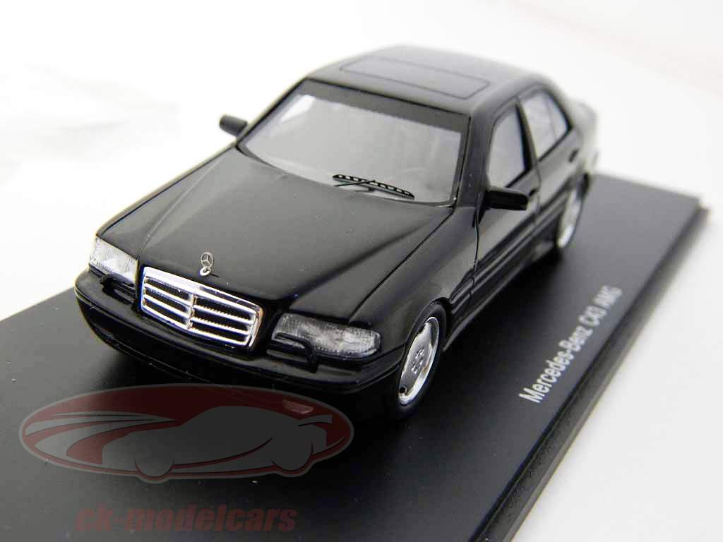 Mercedes-Benz C43 AMG black 1:43 Spark