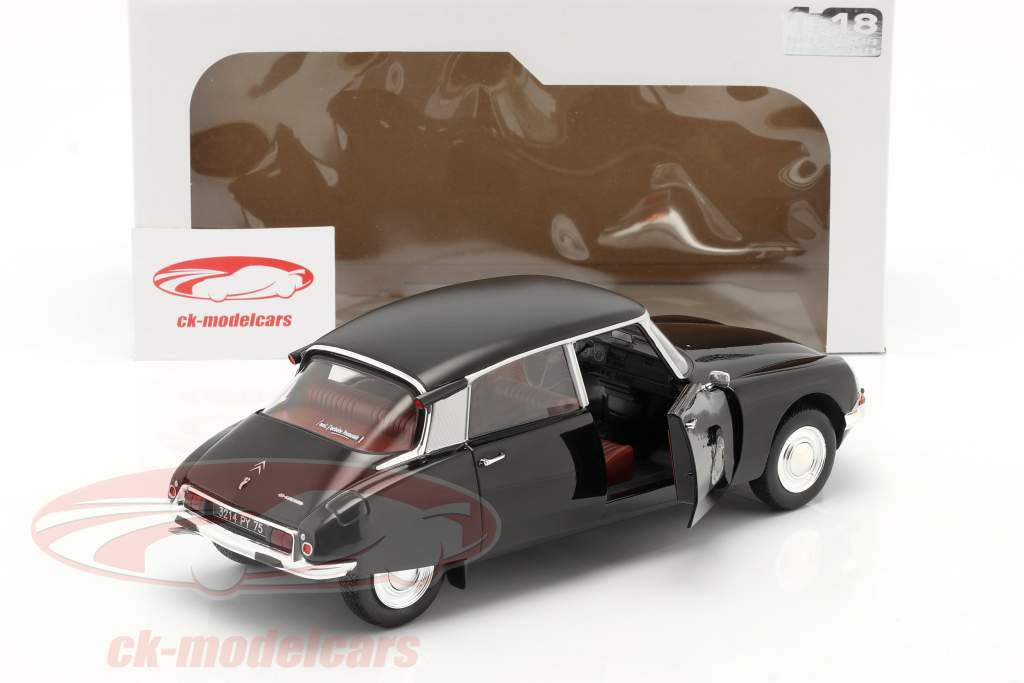 Citroen DS Année de construction 1972 le noir 1:18 Solido