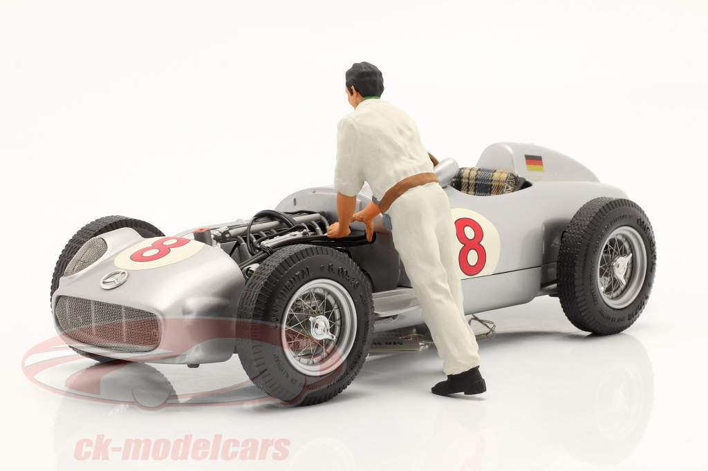 figur mekaniker med hvid Jumpsuit skubber 1:18 Figurenmanufaktur