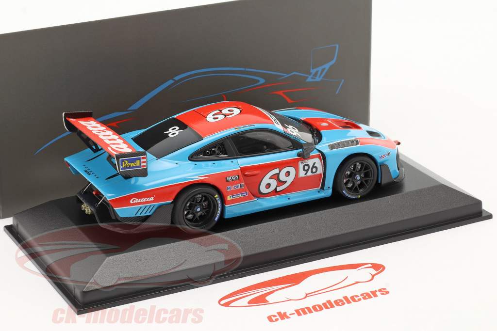 Porsche 935/19 auf Basis GT2 RS Carrera #69 1:43 Minichamps