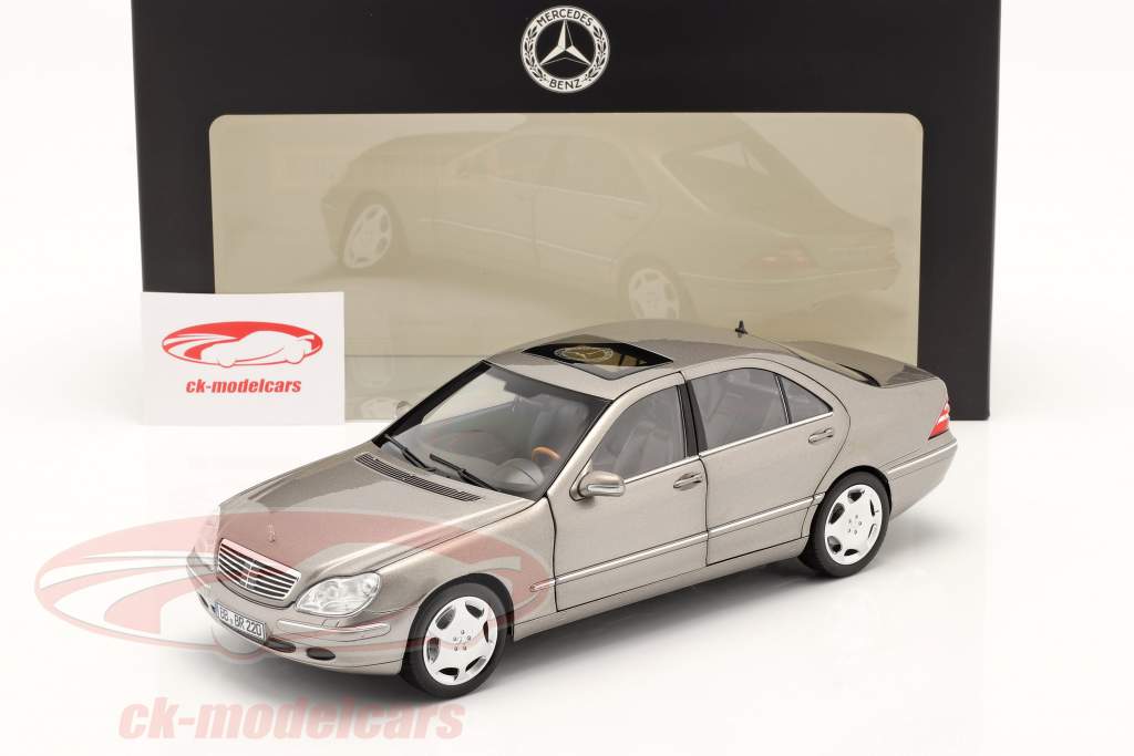 Mercedes-Benz S 600 (V220) Anno di costruzione 2000-2005 argento cubanite 1:18 Norev