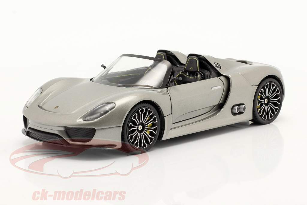 Porsche 918 Spyder Year 2013 gray 1:24 Welly