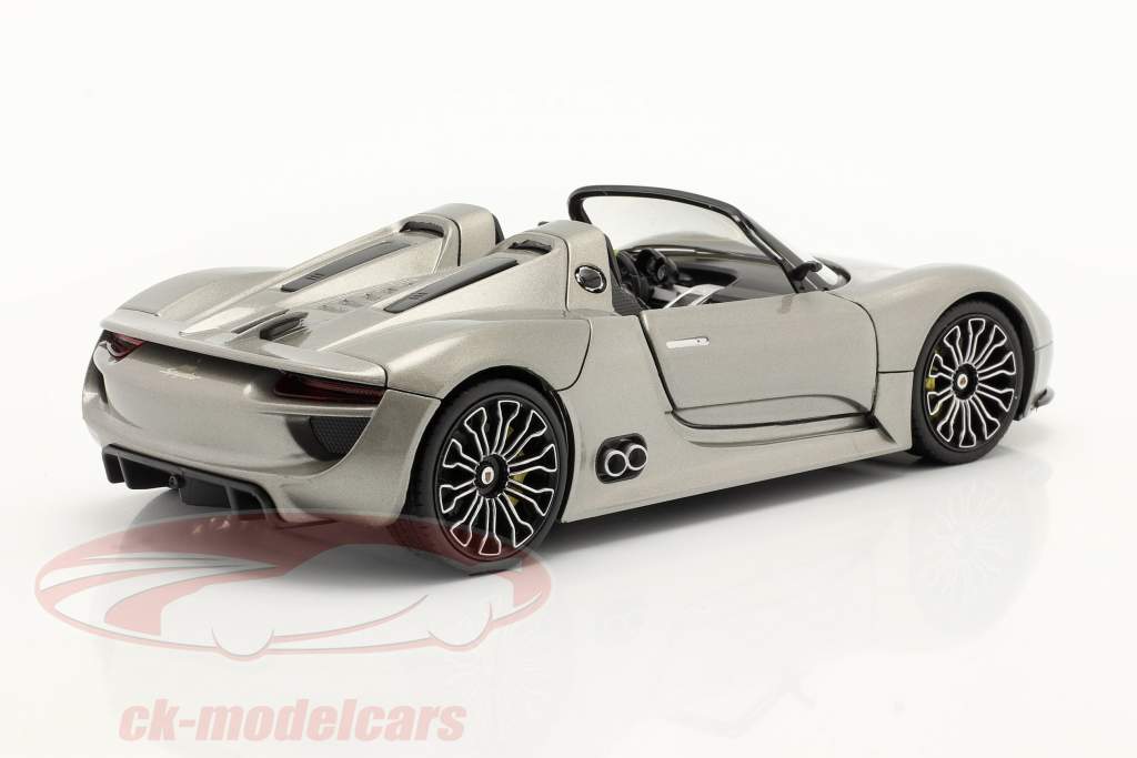 Porsche 918 Spyder Year 2013 gray 1:24 Welly
