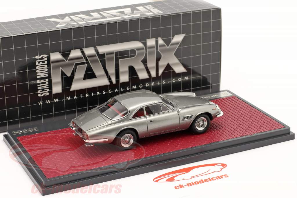 Ferrari 500 Superfast Año de construcción 1965 plata metálico 1:43 Matrix