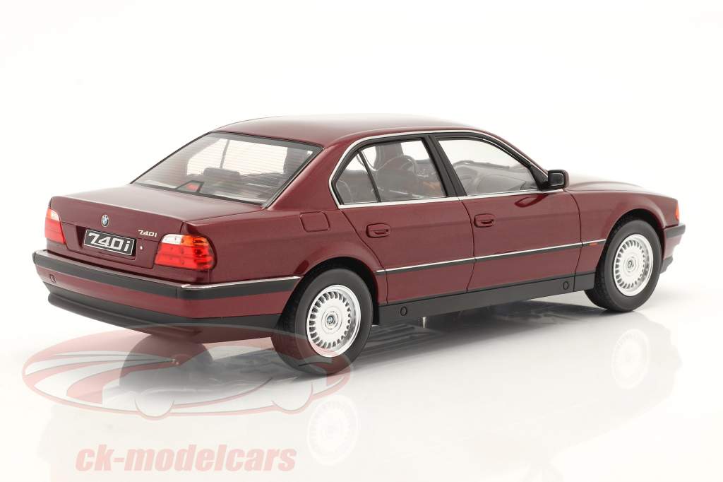 BMW 740i (E38) Series 1 1994 dark red metallic 1:18 KK-Scale