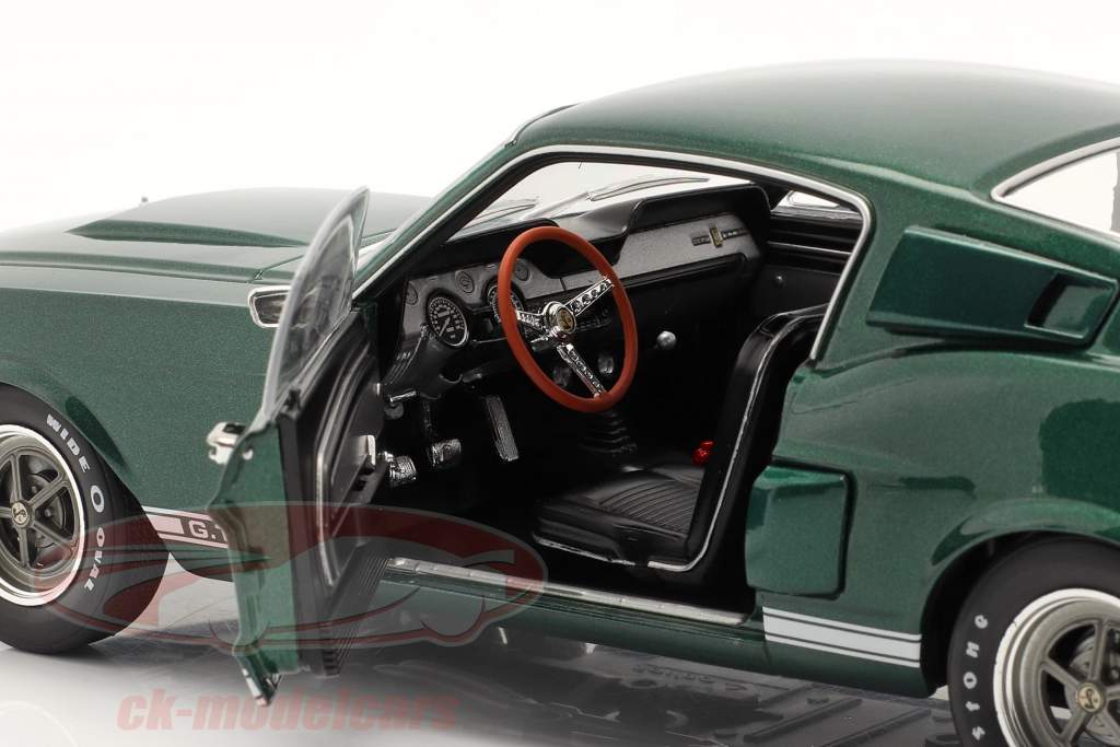 Shelby Mustang GT 500 Byggeår 1967 mørkegrøn 1:18 Solido