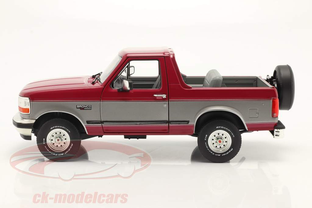 Ford Bronco XLT 1996 酒红色 / 银 1:18 Greenlight