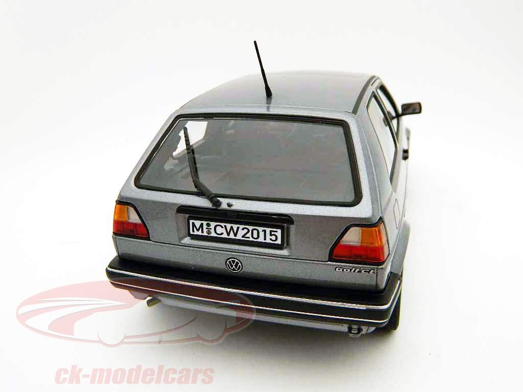 フォルクスワーゲンVWゴルフII CLメタリックグレー/グレーメタリック1時18ノレブ