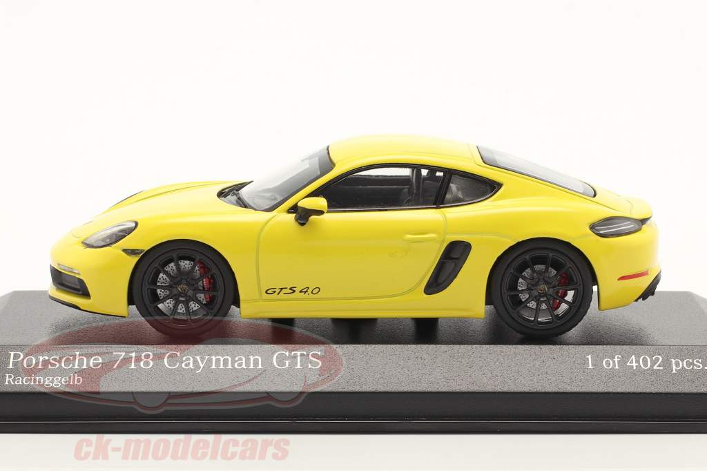 Porsche 718 (982) Cayman GTS Baujahr 2020 racing gelb 1:43 Minichamps