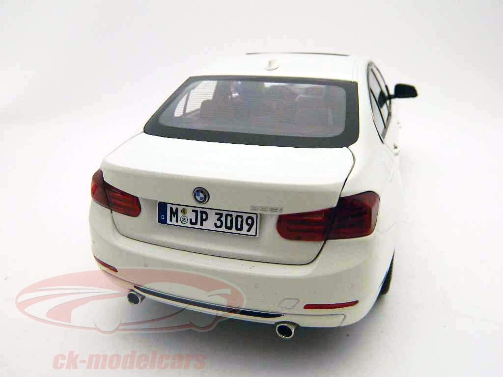 BMW Serie 3 F30 bianco alpino 1:18 Modelli di Paragon