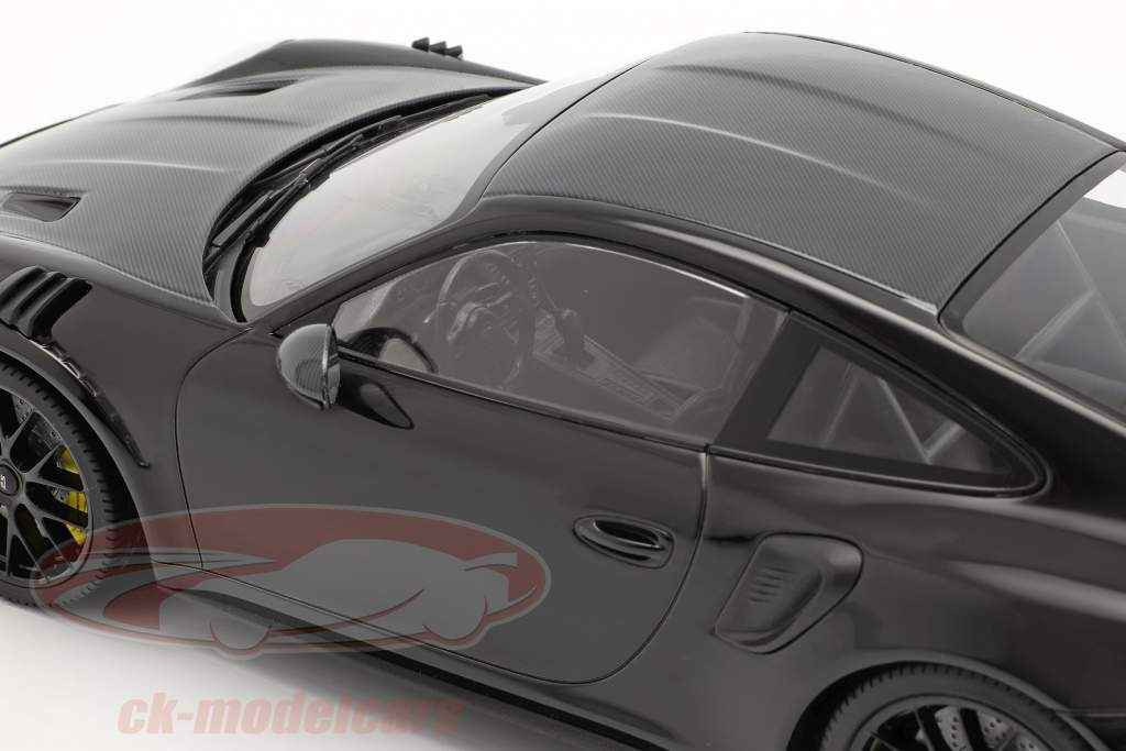 Porsche 911 (991 II) GT3 RS Weissach Package 2019 sort / sort fælge 1:18 Minichamps