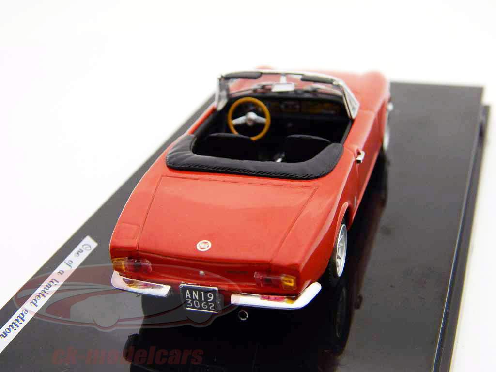 Fiat 124 Spider AS rosso 1:43 Vitesse