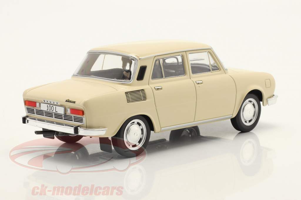 Skoda 100 L light beige 1:24 WhiteBox