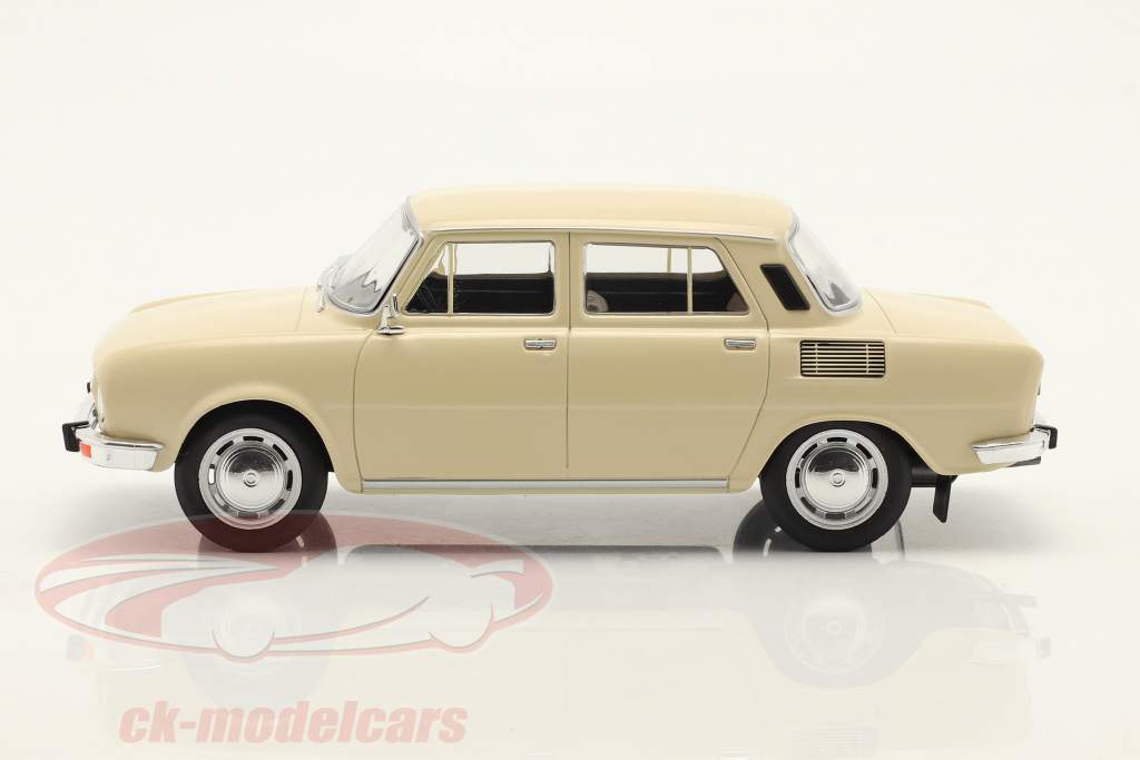 Skoda 100 L beige claro 1:24 WhiteBox