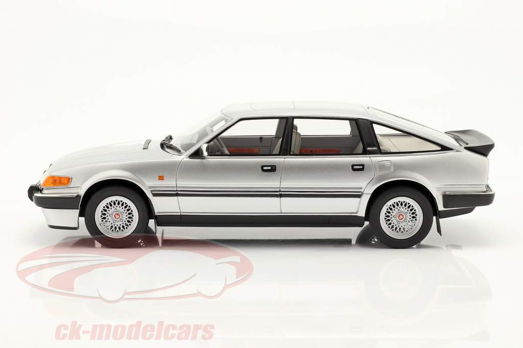 Rover 3500 Vitesse Année de construction 1985 argent métallique 1:18 Cult Scale