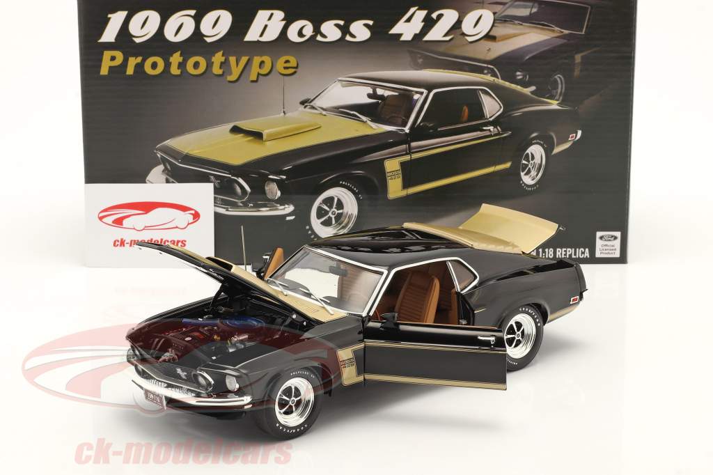Ford Mustang Boss 429 Prototype 1969 чернить / золото 1:18 GMP