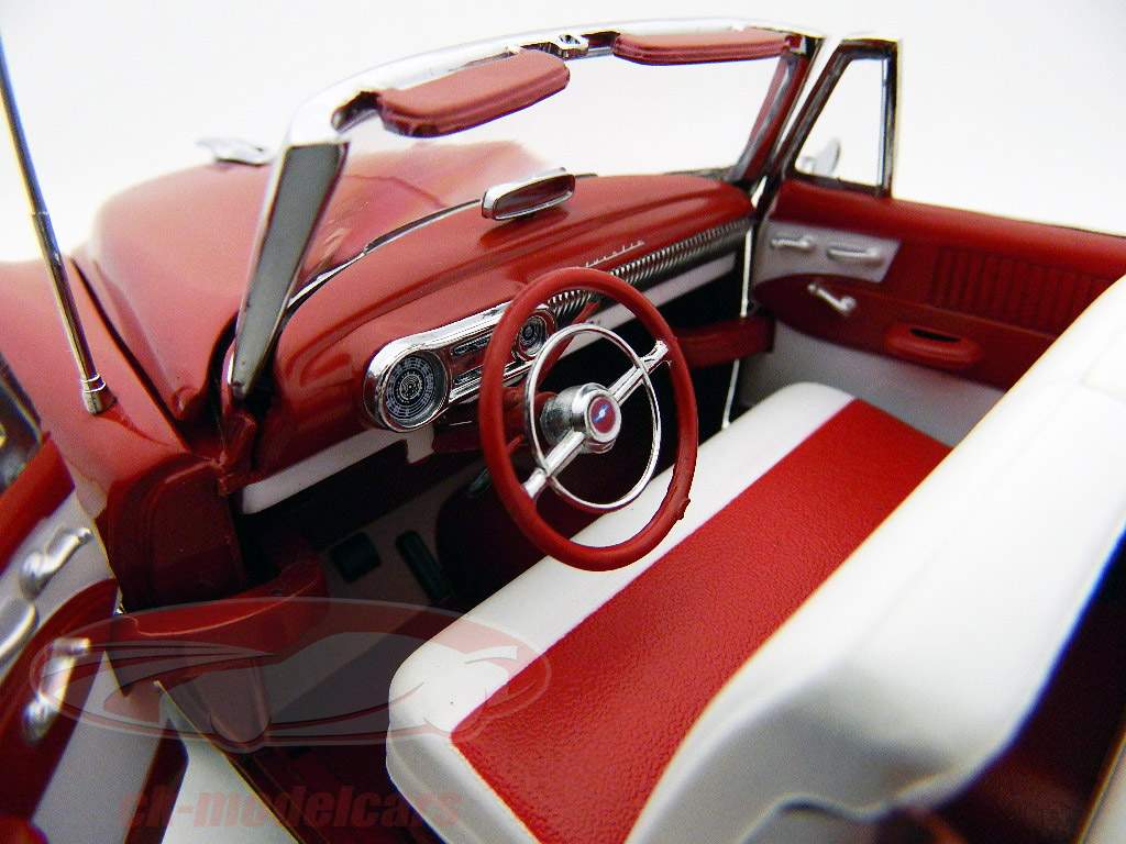 雪佛兰Bel Air的开篷车年份1953红/目标红色1:18森斯尔