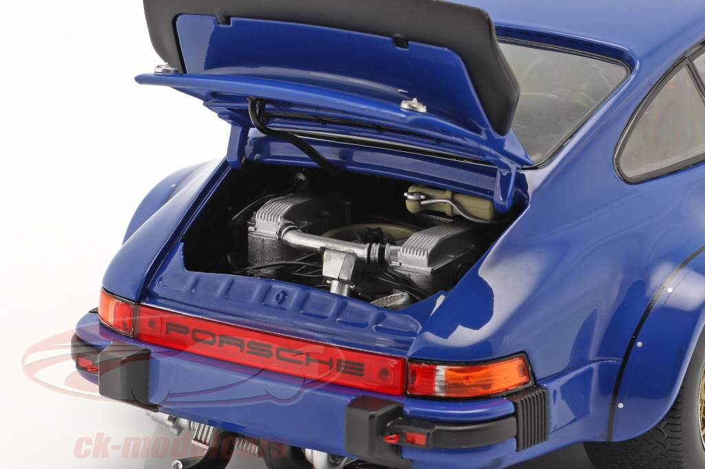 Porsche 934 RSR Año de construcción 1976 Mónaco azul 1:18 Schuco