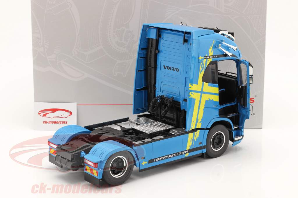 Volvo FH16 XL Cab Lastbil 2018 Lyseblå / gul 1:18 Premium ClassiXXs