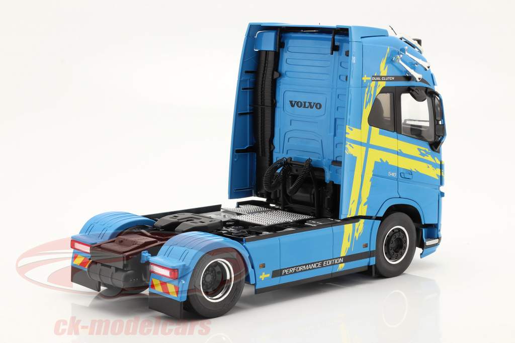 Volvo FH16 XL Cab Lastbil 2018 Lyseblå / gul 1:18 Premium ClassiXXs