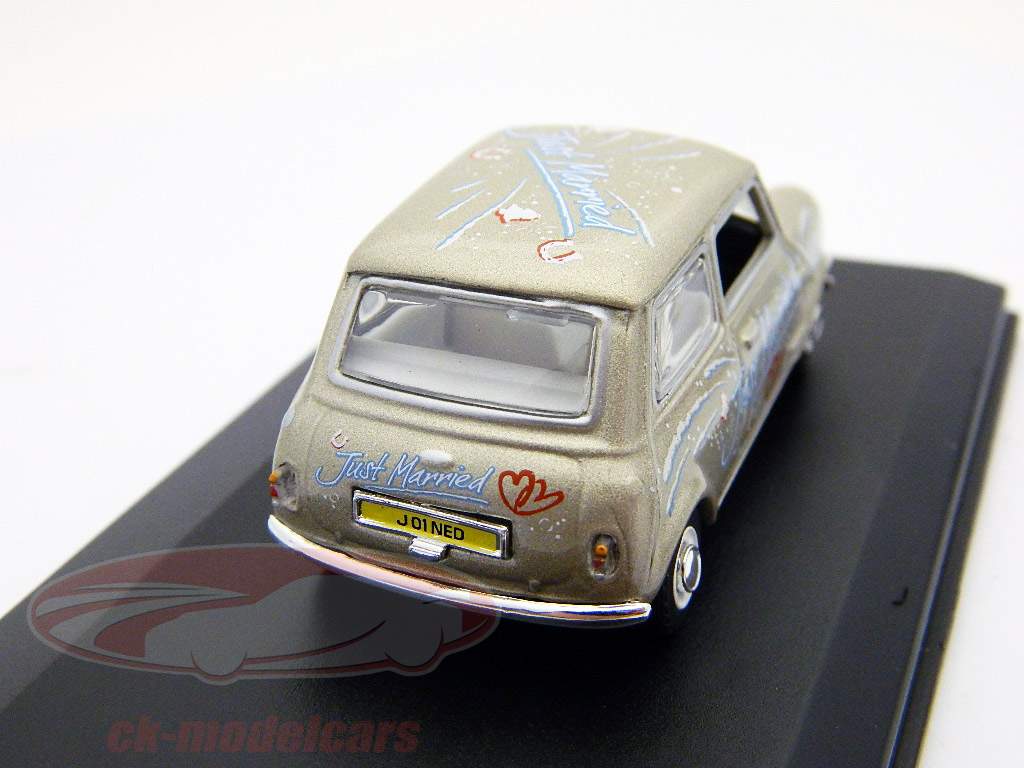 Mini Cooper Just Married silver 1:43 Oxford