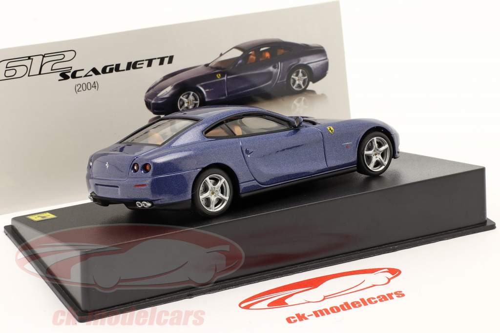 Ferrari 612 Scaglietti year 2004 with showcase blue 1:43 Altaya
