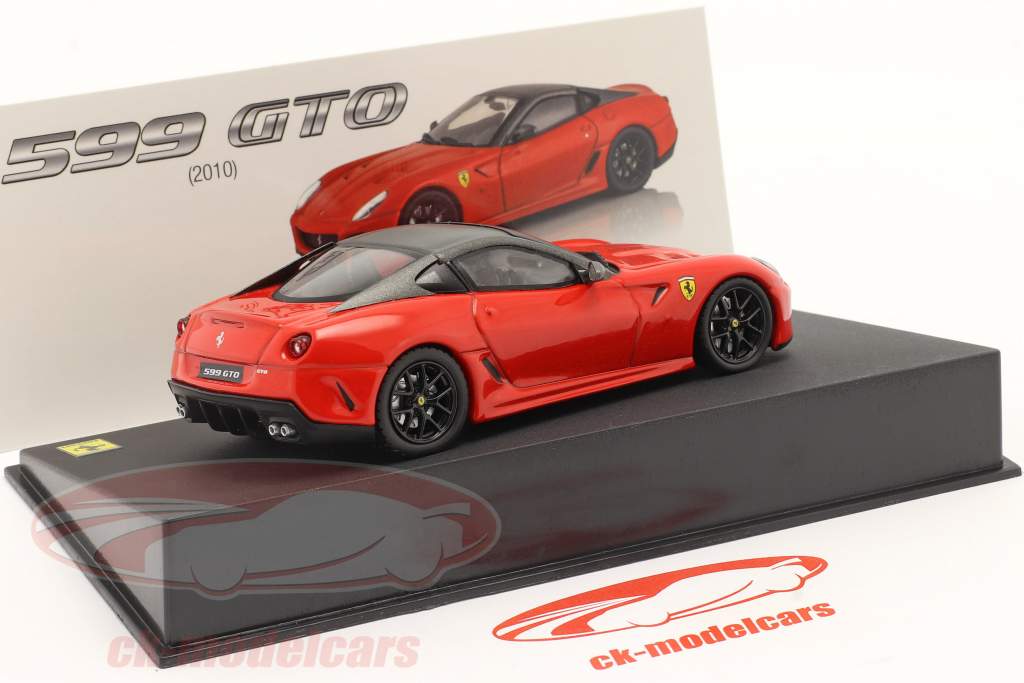 Ferrari 599 GTO bouwjaar 2010 met Showcase rood 1:43 Altaya