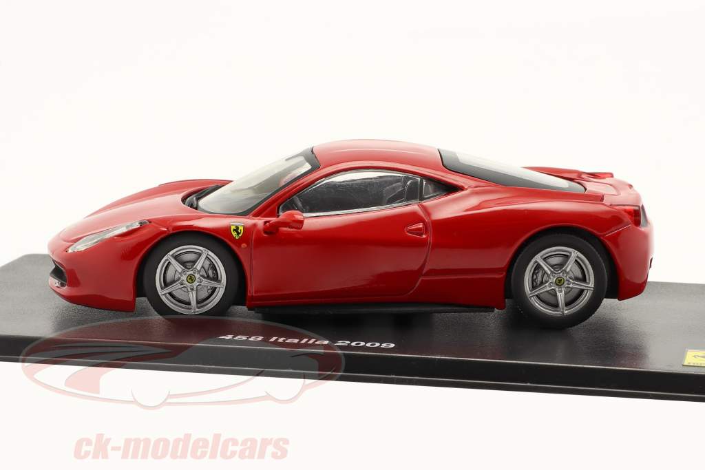 Ferrari 458 Italia Année de construction 2009 avec Vitrine rouge 1:43 Altaya