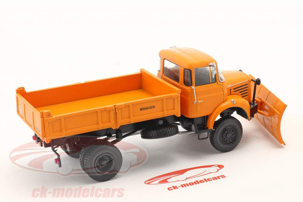 Berliet L 64.6 M3 4x4 quitanieves Año de construcción 1965 naranja 1:43 Hachette