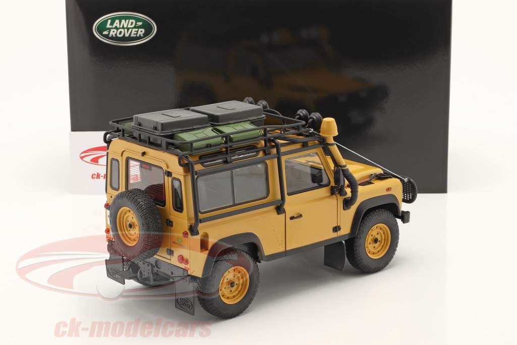 Land Rover Defender 90 okker-gul 1:18 Kyosho