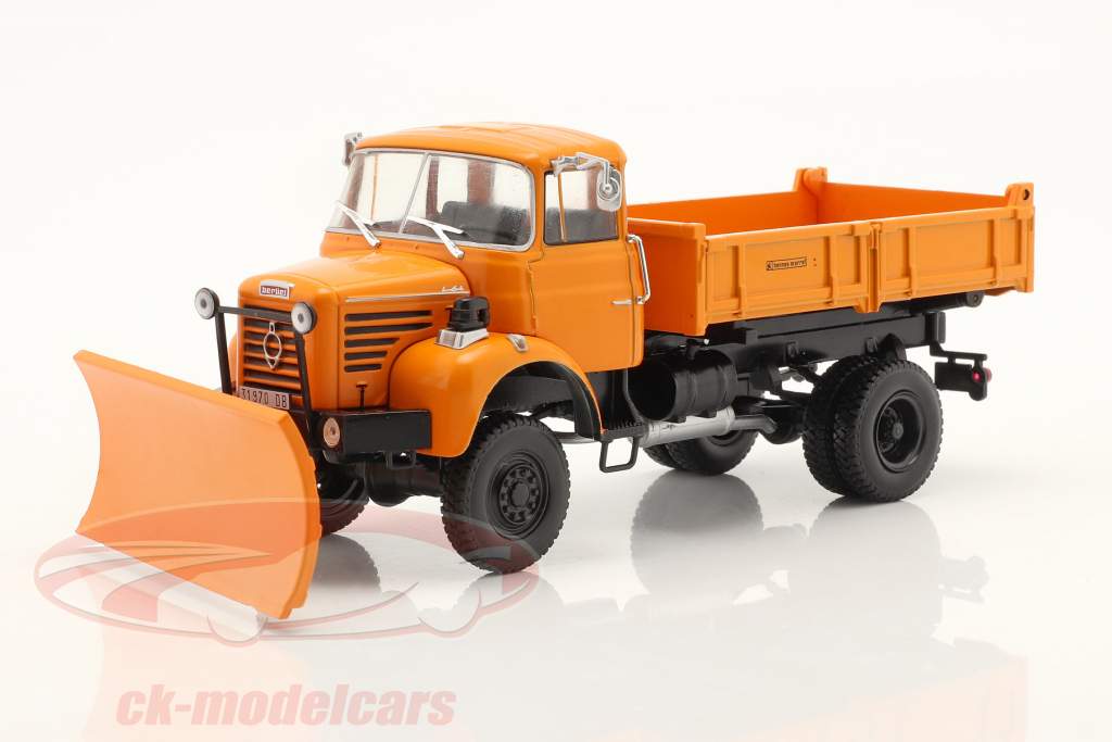 Berliet L 64.6 M3 4x4 quitanieves Año de construcción 1965 naranja 1:43 Hachette